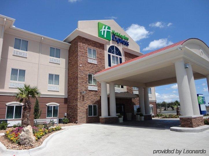 Holiday Inn Express Kenedy By Ihg Exteriér fotografie
